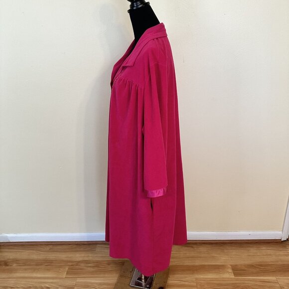 Vanity Fair Womens Pink Embroidered Button Up Housecoat Robe Jacket 3XL Barbie - Picture 8 of 14